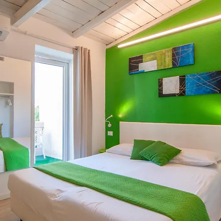 Bed and breakfast Kedimore - Color House 3*