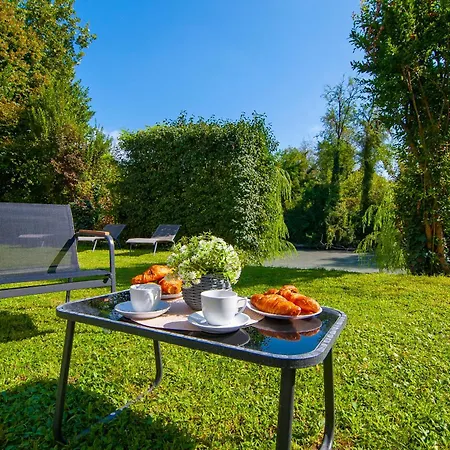 Bed and breakfast Kedimore - Color House 3*
