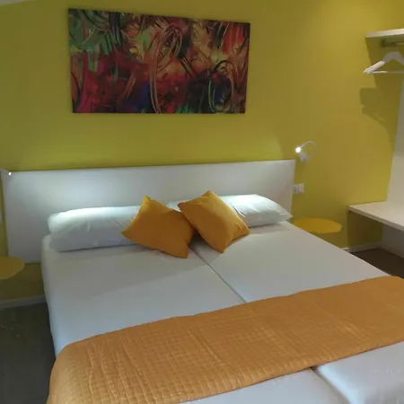 Bed & Breakfast Color