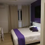 Oda ve Kahvaltı Color 4*
