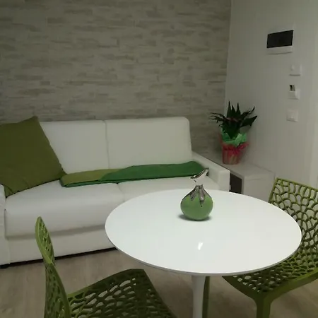 Bed & Breakfast Color 3*